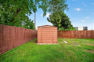 11927 Flushing Meadows Dr, Houston, TX 77089 - Photo 37