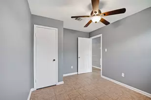 11927 Flushing Meadows Dr, Houston, TX 77089 - Photo 21