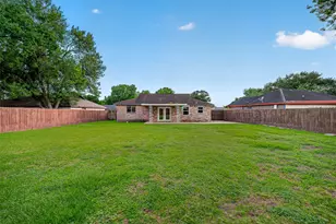 11927 Flushing Meadows Dr, Houston, TX 77089 - Photo 35