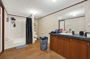 8502 C E King Pkwy, Houston, TX 77044 - Photo 15