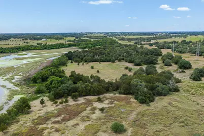 9365 Bauer Road, Fayetteville, TX 78940 - Photo 15