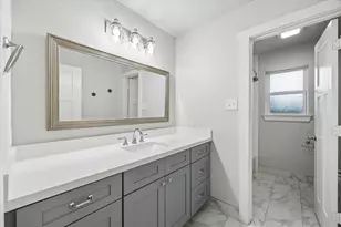 10618 Cranbrook Rd, Houston, TX 77042 - Photo 15