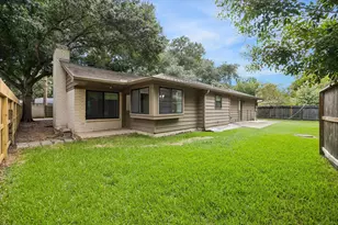 10618 Cranbrook Rd, Houston, TX 77042 - Photo 27