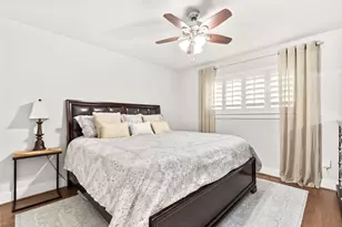 10618 Cranbrook Rd, Houston, TX 77042 - Photo 17