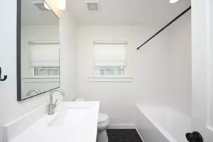 9715 Greenwillow St, Houston, TX 77096 - Photo 15