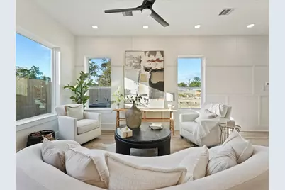 225 Noras Lane #E, Houston, TX 77022 - Photo 7