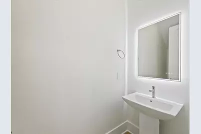 225 Noras Lane #E, Houston, TX 77022 - Photo 13