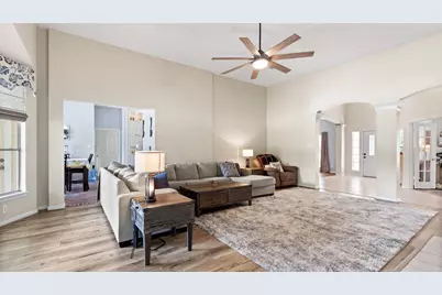 111 County Road 932, Alvin, TX 77511 - Photo 7