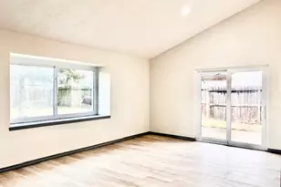 5014 Meadow Pl Dr, La Porte, TX 77571 - Photo 9