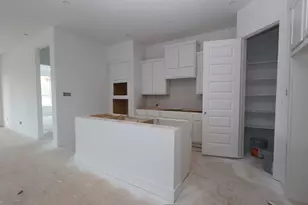 14936 Clover Mdw Ln, Montgomery, TX 77316 - Photo 3