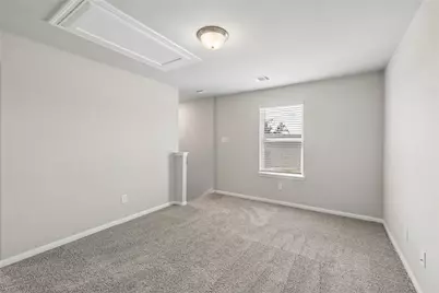 2046 West Darlington Oak Ct, Conroe, TX 77304 - Photo 9