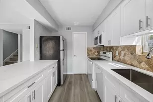 6479 Olympia Dr, Houston, TX 77057 - Photo 7