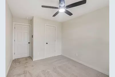 5506 Elm Tree Drive, Houston, TX 77048 - Photo 11