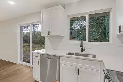 5506 Elm Tree Drive, Houston, TX 77048 - Photo 25