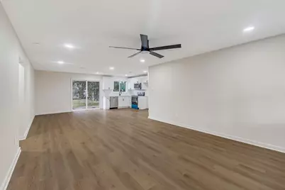 5506 Elm Tree Drive, Houston, TX 77048 - Photo 21