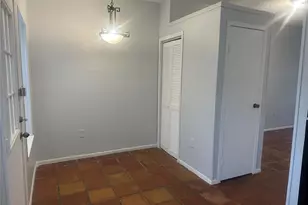 7575 Cambridge St, Houston, TX 77054 - Photo 9