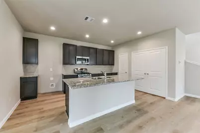 3842 Sugardale Street, Baytown, TX 77521 - Photo 9