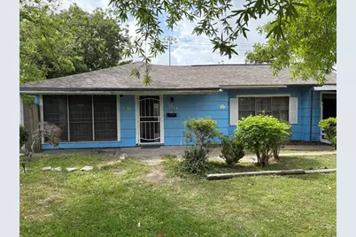 5914 Ridgeway Drive, Houston, TX 77033 - Photo 1