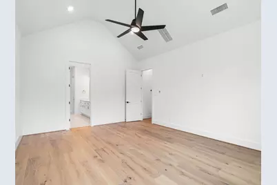 1919 Cathedral Bend Drive, Missouri City, TX 77459 - Photo 17