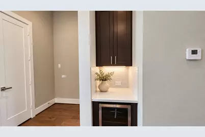5713 Larkin Street #B, Houston, TX 77007 - Photo 13