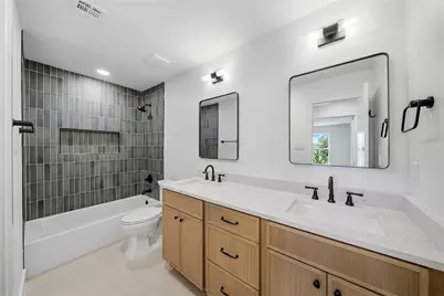 14295 Misty Meadow Lane, Houston, TX 77079 - Photo 15