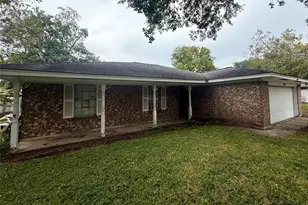 3413 Glen Haven Dr, Bay City, TX 77414 - Photo 1