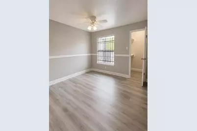6500 Sands Point Drive #202, Houston, TX 77074 - Photo 7