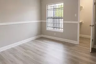 6500 Sands Point Dr, Houston, TX 77074 - Photo 7
