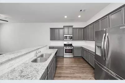 4423 Santorini Lane, Houston, TX 77045 - Photo 9