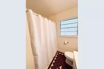 1918 Bingle, Houston, TX 77055 - Photo 19