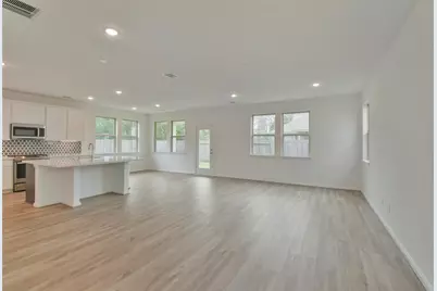 21024 Crinet Square Street, Kingwood, TX 77339 - Photo 5