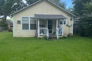 1611 6th St, Rosenberg, TX 77471 - Photo 3
