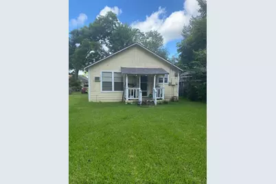 1611 6th Street, Rosenberg, TX 77471 - Photo 1