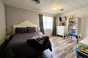 805 S 2nd St, Ganado, TX 77962 - Photo 9