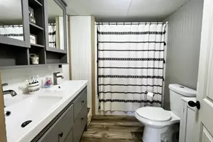 805 S 2nd St, Ganado, TX 77962 - Photo 11