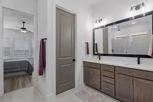 11823 Sawgrass Dr, Mont Belvieu, TX 77523 - Photo 17