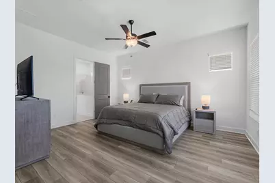 11823 Sawgrass Drive, Mont Belvieu, TX 77523 - Photo 13