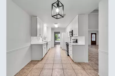 2819 Poplar Creek Lane, Pearland, TX 77584 - Photo 19