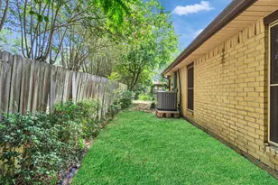 2819 Poplar Creek Ln, Pearland, TX 77584 - Photo 41