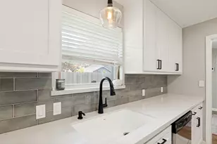 10031 Timberoak Dr, Houston, TX 77080 - Photo 9