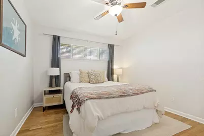 10031 Timberoak Drive, Houston, TX 77080 - Photo 17