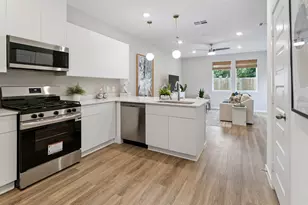 5905 Manning Oaks St, Houston, TX 77091 - Photo 7
