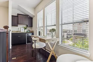 1045 W 22nd St, Houston, TX 77008 - Photo 25