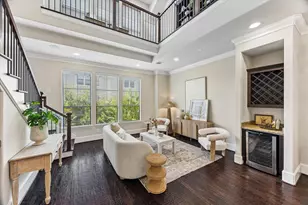1045 W 22nd St, Houston, TX 77008 - Photo 7
