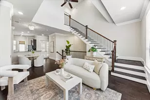 1045 W 22nd St, Houston, TX 77008 - Photo 13