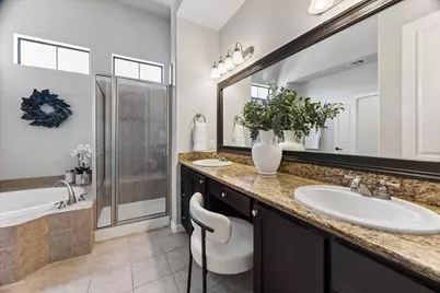 1045 W 22nd Street #K, Houston, TX 77008 - Photo 17