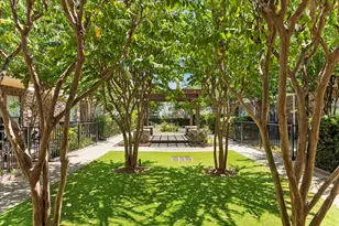 1045 W 22nd St, Houston, TX 77008 - Photo 37