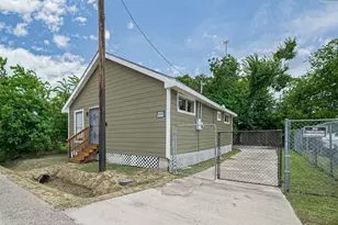 3024 Brackenridge St, Houston, TX 77026 - Photo 1