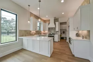 3521 Harvest Dance Dr, Houston, TX 77008 - Photo 7