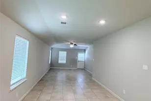 6934 Scarlet Sagebrush St, Katy, TX 77449 - Photo 3